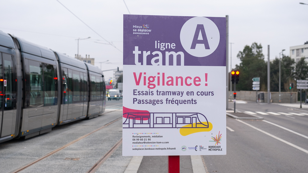 Tramway : les essais démarrent à Mérignac sur l’extension de la ligne A vers l’aéroport